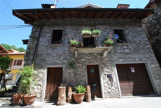Maison individuelle dans Mergozzo