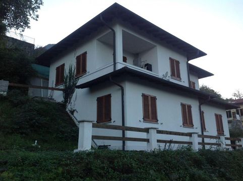 Villa dans Loveno