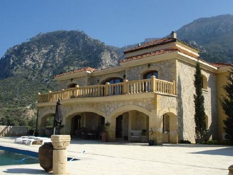 Villa dans Kyrenia (Girne)