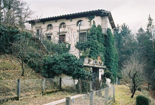 Villa dans Menges