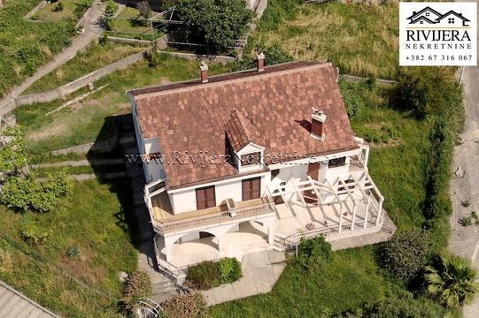 Villa dans Herceg Novi