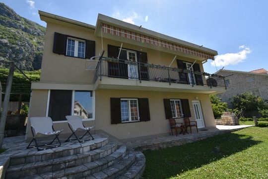 Maison individuelle dans Dobrota