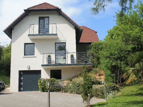 Villa dans Divonne-les-Bains