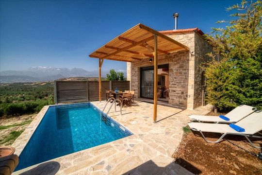 Villa dans Pirgos (Agios Nikolaos)