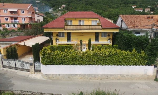 House dans Radanovici