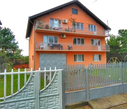 Appartement maison dans Inđija