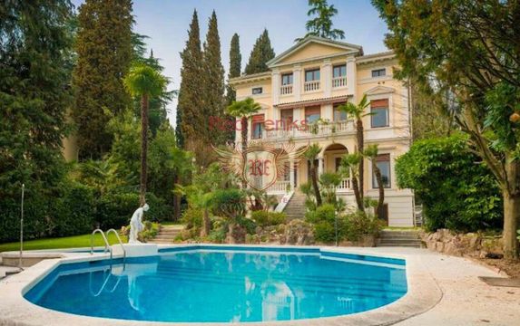 Villa dans Gardone Riviera