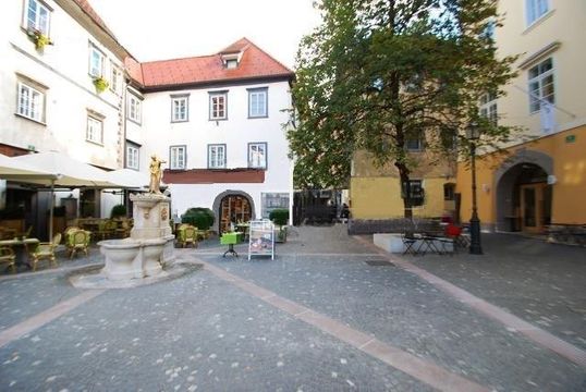 Objet différent dans Ljubljana
