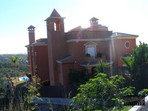 Villa dans Costa Del Silencio