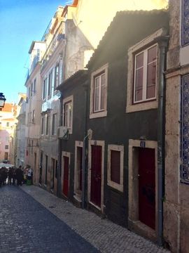 Objet différent dans Lisbon
