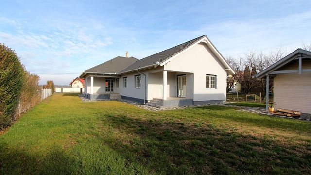 Maison individuelle dans Keszthely