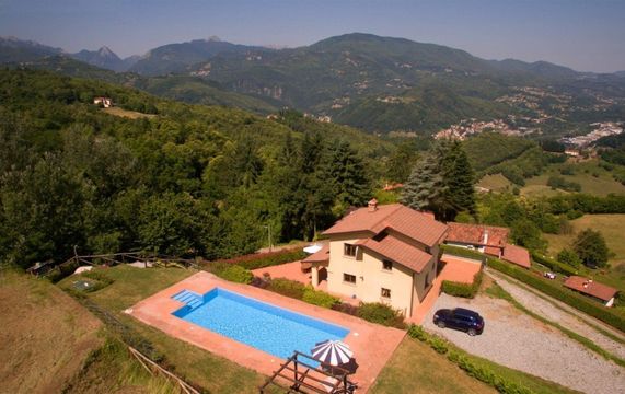 Villa dans Castelnuovo di Garfagnana