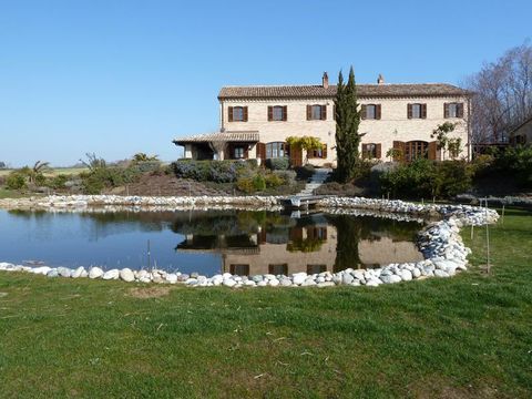 Villa dans San Costanzo