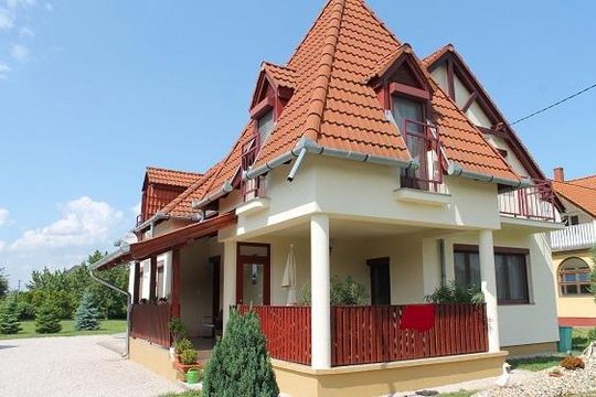 Villa dans Balatonszentgyörgy