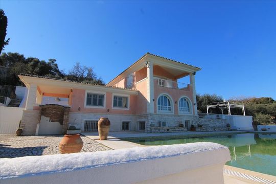 Villa dans Kerkyra