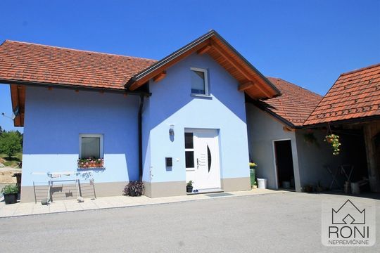 Maison individuelle dans Cerknica