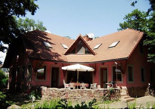 Villa dans Ábrahámhegy