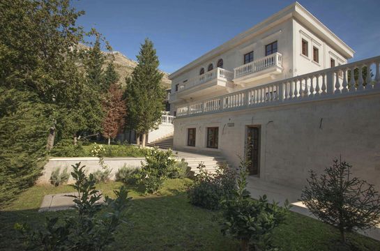 Villa dans Budva