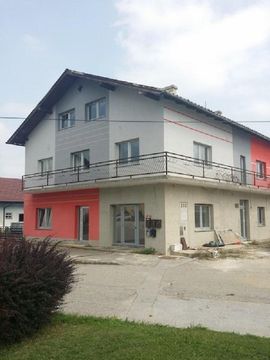 Appartement maison dans Rače-Fram